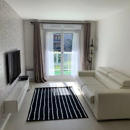 Studio Paris Suresnes